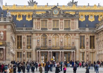 Încă o alertă cu bombă la Palatul Versailles. Muzeul a fost evacuat pentru a șaptea oară în ultimele zile