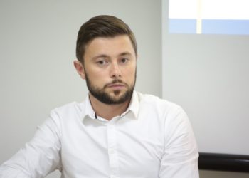 Candidatul Platformei DA la șefia Capitalei, s-a lansat în campania electorală. Victor Chironda spune că una din prioritățile sale este administrarea eficientă a banilor publici | VIDEO