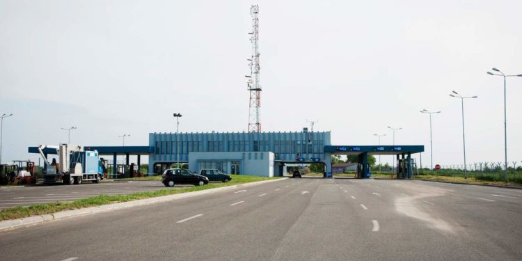 Focuri de armă la granița dintre România și Ucraina – Au lăsat marfa și au scăpat prin pădure