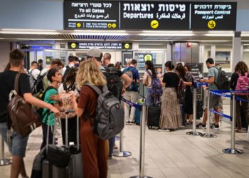 Un alt zbor charter cu moldoveni a părăsit Israelul cu sprijinul lui Ilan Șor