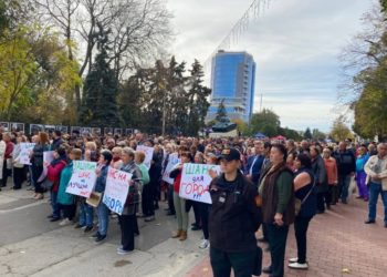 Marș al membrilor și susținătorilor Partidului „Șansă” la Chișinău, Comrat, Bălți și Orhei: Oamenii au cerut autorităților ca alegerile să se desfășoare corect și în condiții egale pentru toți concurenții electorali | VIDEO