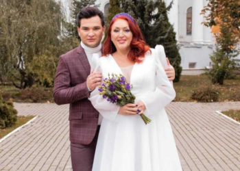 O cântăreață din Tatarstan s-a măritat cu băiatul pe care l-a adoptat acum 8 ani: Vreau să-l protejez