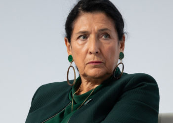 Georgia: Președinta Salome Zurabişvili ar urma să fie destituită din funcție