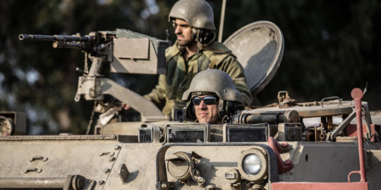 Apărarea israeliană acuză Hamas că folosește civilii ca „scuturi umane”