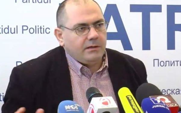 Fostul deputat comunist Alexandr Petcov este candidatul Partidului „Nostru” la primăria Bălți. Ce rol și-a atribuit Renato Usatîi | VIDEO