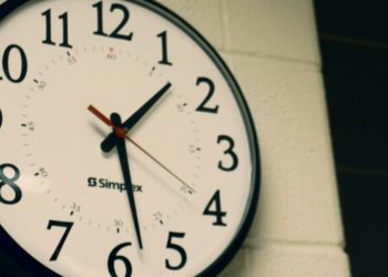 Republica Moldova a trecut la ora de iarnă. Care dintre țări nu mai dau ceasurile înapoi