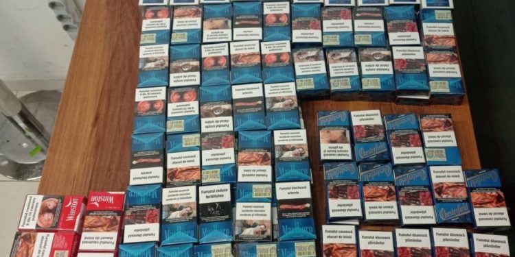 Неудачная попытка: куда направлялся мужчина с сигаретами? | FOTO