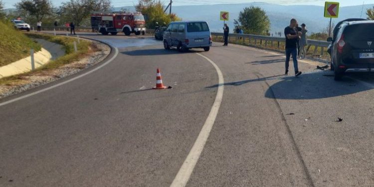 Accident la Călărași: Patru persoane, inclusiv un copil, au ajuns la spital, după ce patru mașini s-au ciocnit