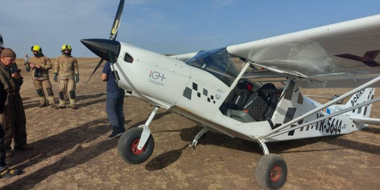 Noi detalii despre aterizarea de urgență, pe aerodromul din Horăști: Cinci echipe de pompieri au intervenit la fața locului | VIDEO