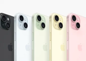 Probleme pentru noile iPhone 15: Utilizatorii se plâng că se supraîncălzesc. Ce spun reprezentanții Apple