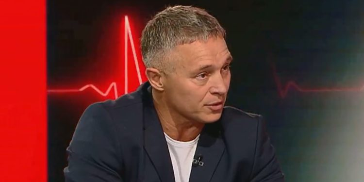 Teo Cârnaț, după valul de critici stârnit de slipii săi cu stema țării: Trolii Maiei Sandu și ai PAS au încercat mă distrugă pe internet, însă nu le-a reușit