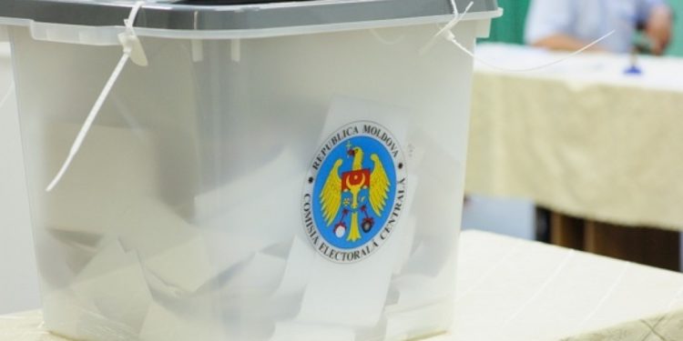 Nu poți ajunge la secția de votare pe 5 noiembrie? De astăzi, poți depune cerere, pentru a solicita urna mobilă la locul aflării