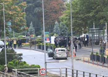 Stare de alertă în Turcia. Atac terorist în Ankara, lângă Parlament și sediul Poliției. Un atacator s-a detonat, doi polițiști răniți