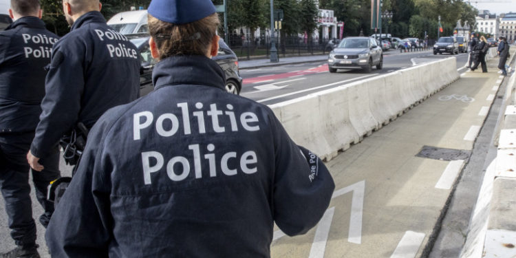 Amenințarea teroristă ar putea crește în UE. Comisia Europeană avertizează asupra „atacurilor comise de lupii singuratici”