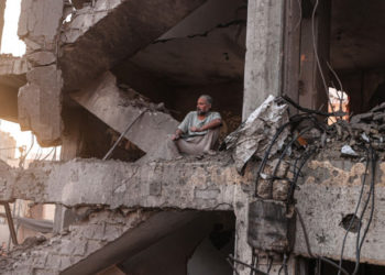 OMS: 2.800 de morți în Gaza și peste 11.000 de răniți în bombardamentele care au transformat clădirile în ruine