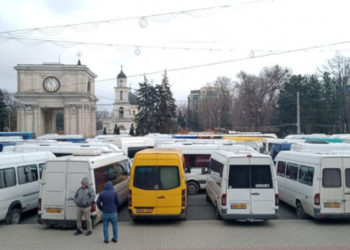 Transportatorii, nemulțumiți de modificarea legislației în domeniul transporturilor rutiere: Aceștia vor protesta în 9 noiembrie, în fața Guvernului | VIDEO