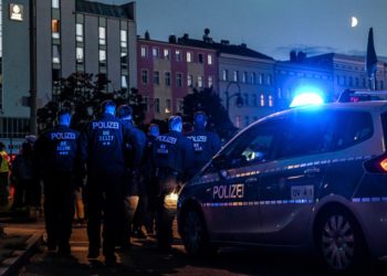 В Газе под удар попал вход в больницу. Израиль заявил, что обстрелял машину скорой с боевиками ХАМАС