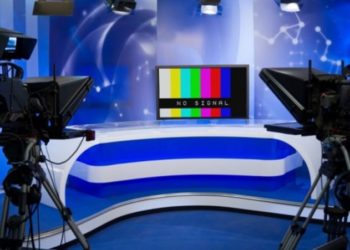 „Un abuz evident, insist, bazat pe minciună”. Jurnaliști moldoveni și internaționali, indignați profund de suspendarea licențelor pentru 6 posturi TV