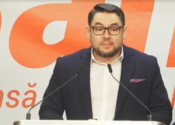 «Это преступлением против молдавского народа. Но мы сильны!» Алексей Лунгу призвал голосовать за независимых кандидатов, которых поддерживает партия ШАНС, а Василе Боля пообещал отдать пост вице-примара Кристине Вулпе в случае своей победы | VIDEO